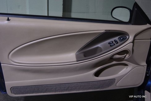 Used 2001 Ford Mustang Premium image 7