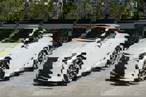 Used 2021 Lexus LC 500 Convertible image 2