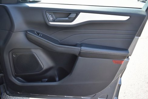 Used 2022 Ford Escape SE w/ Cold Weather Package image 42
