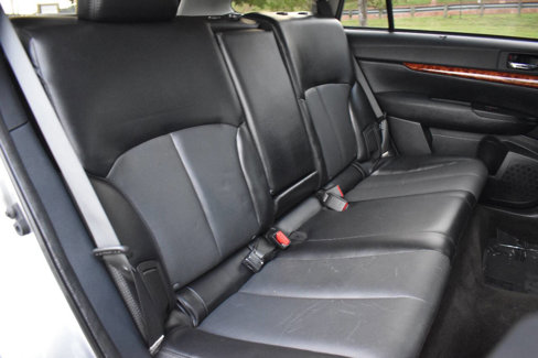 Used 2011 Subaru Outback 3.6R Limited image 16