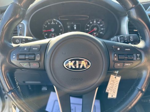 Used 2017 Kia Sorento LX w/ LX Convenience Package image 20