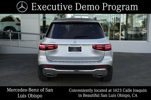 Used 2025 Mercedes-Benz GLB 250 4MATIC image 6