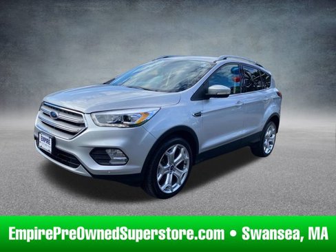 Used 2019 Ford Escape Titanium image 1