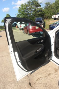 Used 2020 Chevrolet Malibu LT image 18