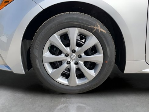 New 2025 Toyota Corolla LE image 31