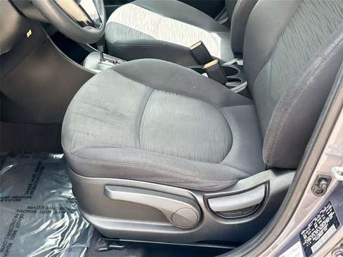 Used 2016 Hyundai Accent SE image 19