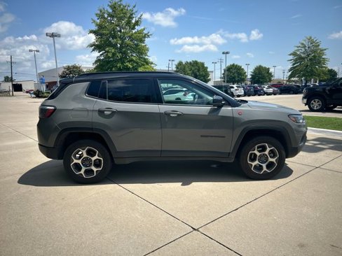 Used 2022 Jeep Compass Trailhawk w/ Trailhawk Convenience Group image 6