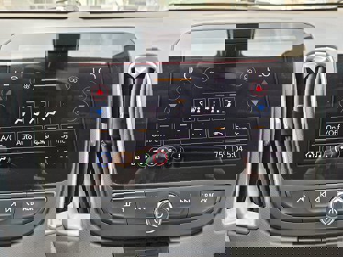 Used 2022 Chevrolet Malibu LT image 19