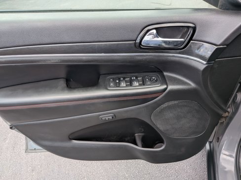 Used 2019 Jeep Grand Cherokee Trailhawk image 10