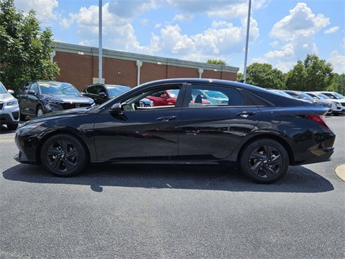 Used 2021 Hyundai Elantra SEL image 4