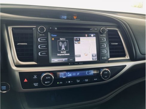 Used 2019 Toyota Highlander SE image 31