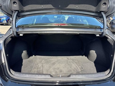 Certified 2025 Hyundai Elantra SE image 12