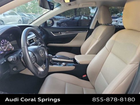 Used 2016 Lexus GS 200t image 19