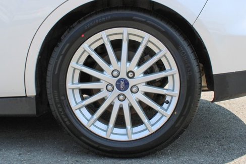 Used 2013 Ford C-MAX SEL image 41