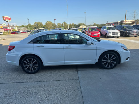 Used 2013 Chrysler 200 Limited w/ Sun/Sound Group image 5