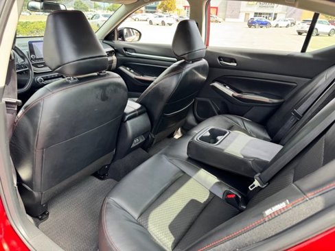 Used 2024 Nissan Altima 2.5 SR image 16