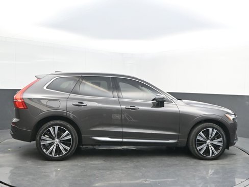 Certified 2023 Volvo XC60 B5 Ultimate w/ Protection Package Premier image 8
