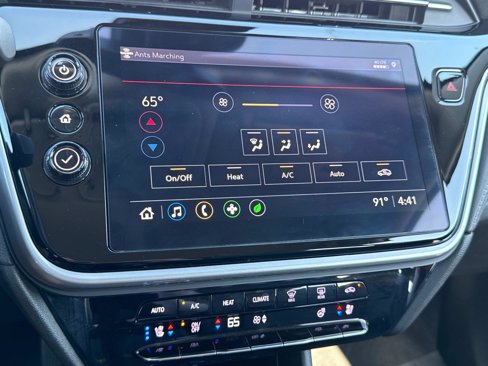 Used 2022 Chevrolet Bolt EUV LT w/ Convenience Package image 27