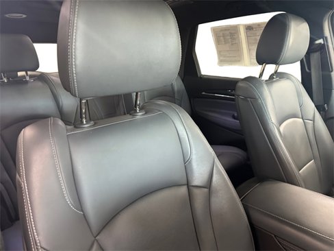 Used 2022 Buick Enclave Essence w/ Experience Buick Package image 12