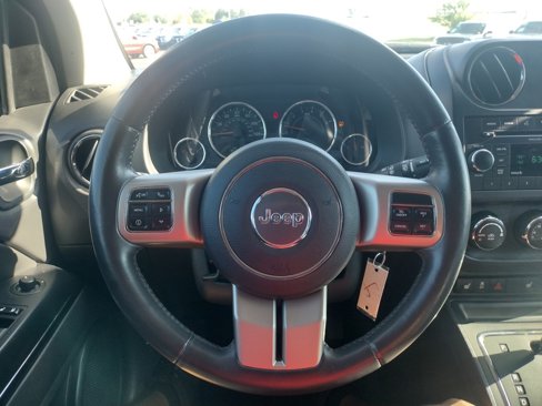Used 2012 Jeep Compass Limited w/ Sun/Sound Group image 6