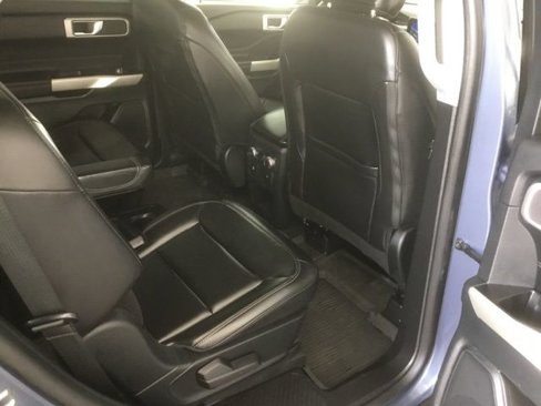 Used 2021 Ford Explorer XLT w/ Equipment Group 202A image 21