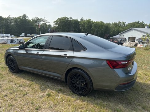Used 2025 Volkswagen Jetta Sport image 5