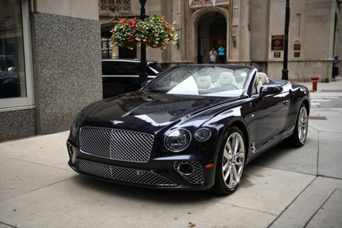Used 2022 Bentley Continental GT image 1