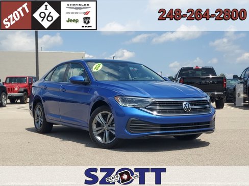 Used 2024 Volkswagen Jetta SE image 1