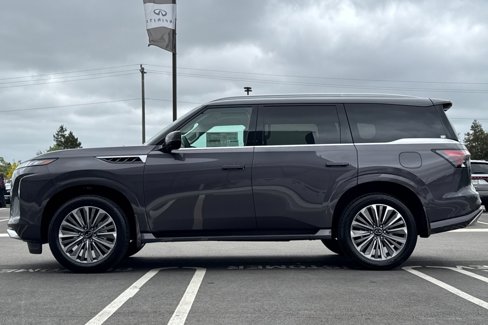 New 2025 INFINITI QX80 Luxe image 2