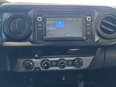 Used 2018 Toyota Tacoma SR image 13
