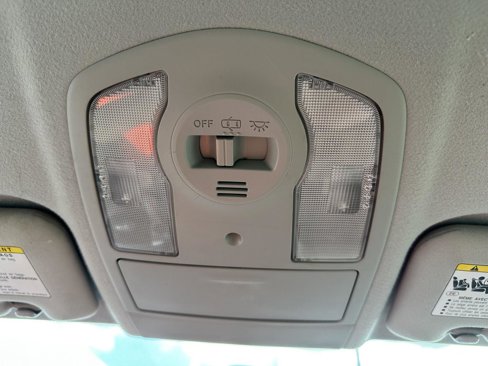 Used 2015 Toyota Prius Three image 34