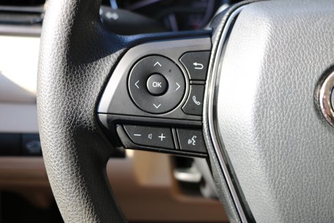 Used 2019 Toyota Camry LE image 16