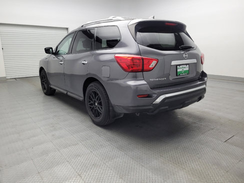 Used 2020 Nissan Pathfinder S image 5