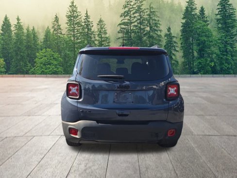 Used 2023 Jeep Renegade Altitude image 5