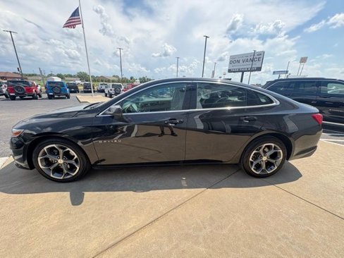 Used 2024 Chevrolet Malibu LT image 3