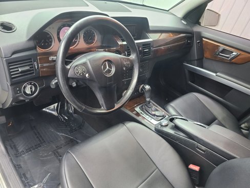 Used 2011 Mercedes-Benz GLK 350 4MATIC image 24