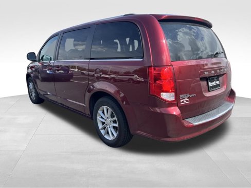 Used 2019 Dodge Grand Caravan SXT image 5
