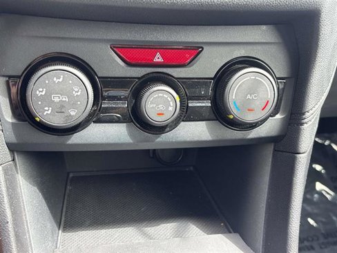 Used 2018 Subaru Crosstrek 2.0i Premium image 23