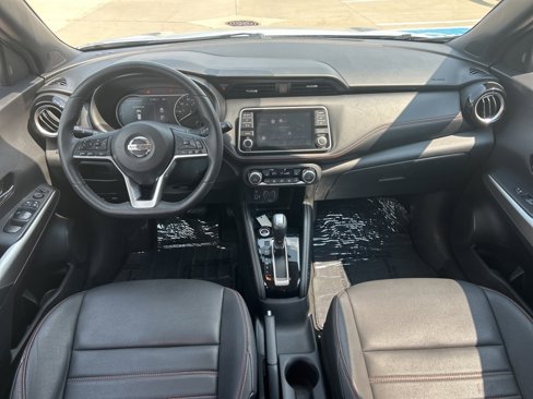 Used 2018 Nissan Kicks SR image 17