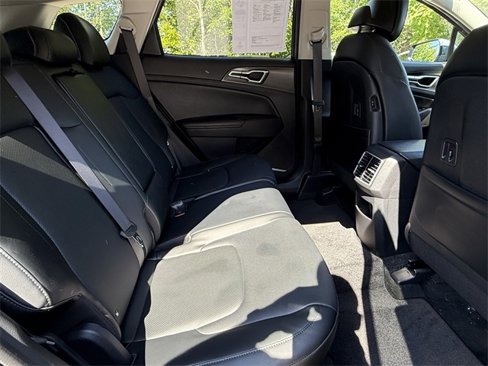Used 2023 Kia Sportage EX image 19