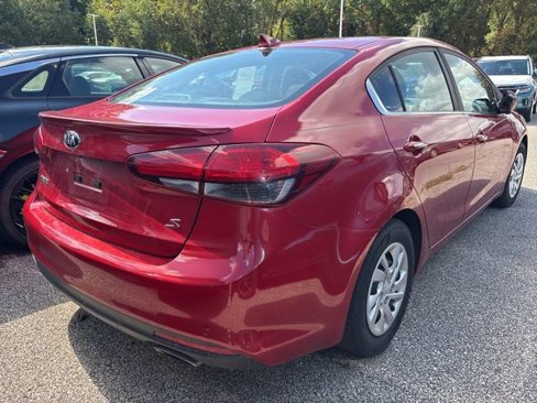 Used 2017 Kia Forte S w/ S Premium Package image 4