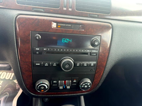 Used 2011 Chevrolet Impala LT image 13