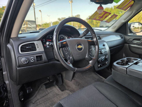 Used 2010 Chevrolet Tahoe LS image 16