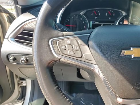 Used 2016 Chevrolet Malibu LT image 17