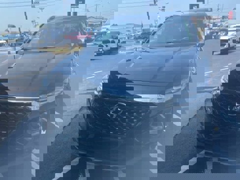 Used 2019 Hyundai Santa Fe Limited image 2