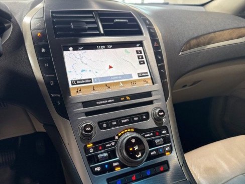 Used 2017 Lincoln MKZ Reserve w/ Technology Package image 16