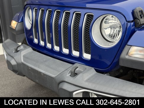 Used 2018 Jeep Wrangler Unlimited Sahara image 5