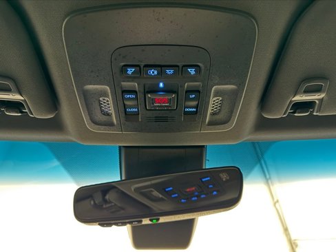 Used 2020 Toyota Avalon XSE image 18