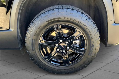 Certified 2023 GMC Acadia AT4 w/ Technology Package image 10
