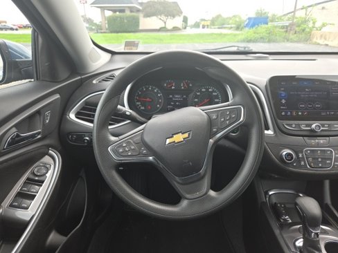 Used 2024 Chevrolet Malibu LT image 16